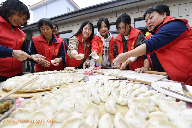 饺子飘香情暖桑榆 李各庄村孝老爱亲宴温馨开席